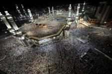 Lautan manusia dalam ibadah haji di kota Mekkah. 