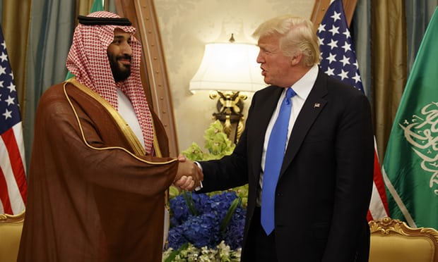 Muhammad bin Salman bertemu Donald Trump, Mei 2017. Photo: Evan Vucci/AP 