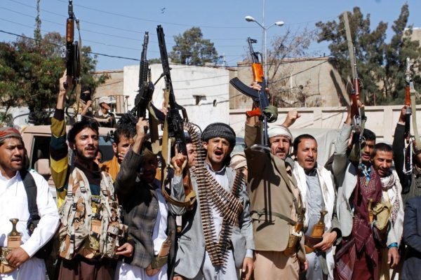 Kombatan Houthi. Photo: Reuters